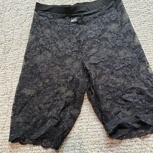Chic Black Lace Women's Bike Shorts